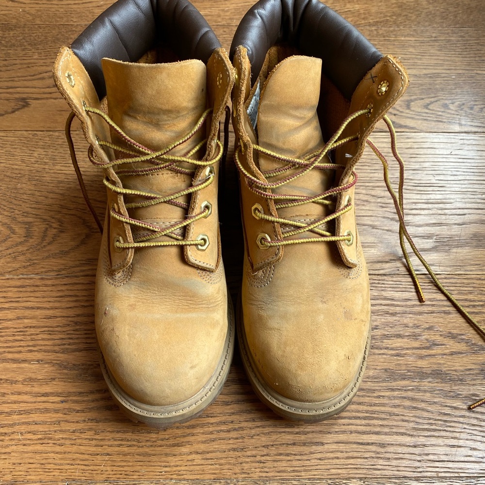 TIMBERLAND JUNIORS' 6-INCH PREMIUM WATERPROOF BOOT / WHEAT NUBUCK